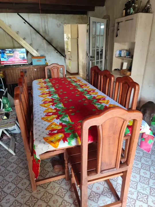 Foto de comprador de Juego de Comedor de Algarrobo con Mesa Ovalada para 8 Personas 4