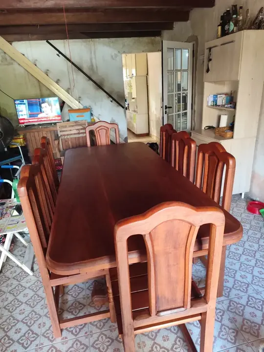 Foto de comprador de Juego de Comedor de Algarrobo con Mesa Ovalada para 8 Personas 6