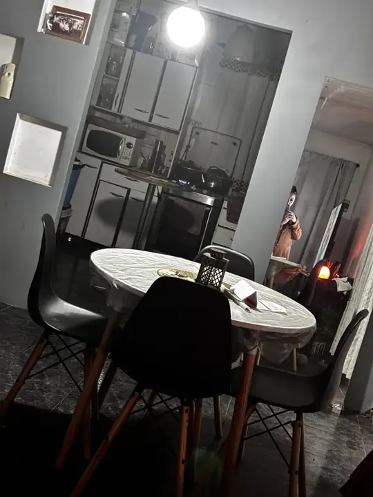 Foto de comprador de Comedor Moderno Redondo Eames para Departamento 2