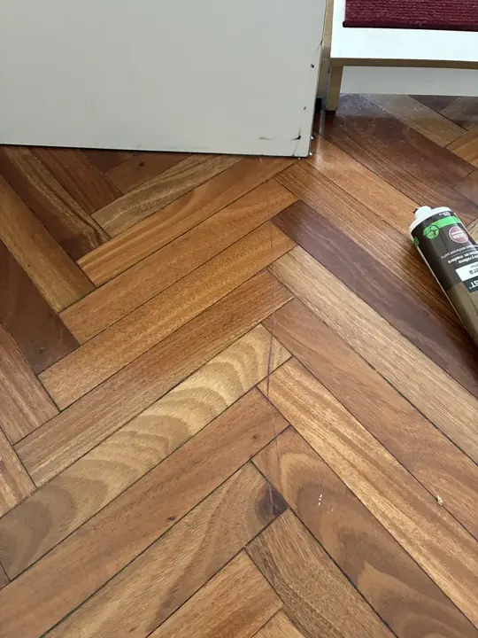 Foto de comprador de Masilla Para Madera Color Pino 125ml Acabado Mate Uso Interior Exterior 1