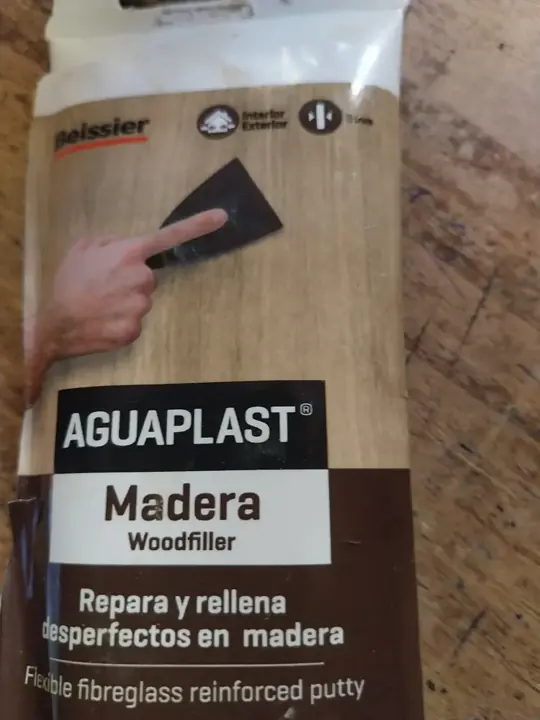 Foto de comprador de Masilla Para Madera Color Pino 125ml Acabado Mate Uso Interior Exterior 6