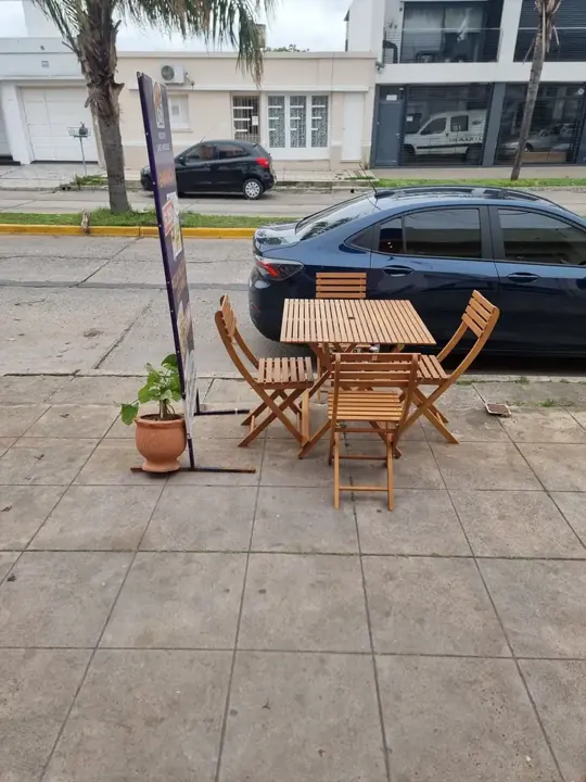 Foto de comprador de Sillas Bistro Plegables de Madera x4 1