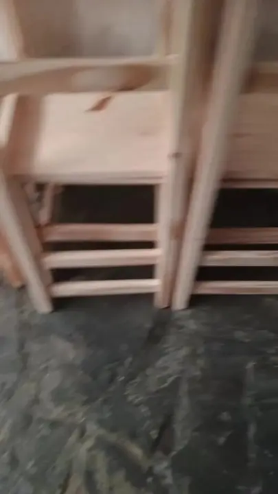 Foto de comprador de Sillas de Comedor de Madera OH16 1