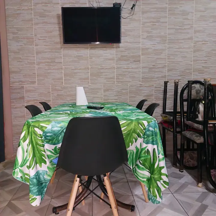 Foto de comprador de Sillas x6 Diseño Eames Patas Madera Para Tu Casa 2