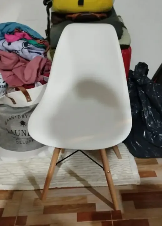 Foto de comprador de Sillas x6 Diseño Eames Patas Madera Para Tu Casa 3