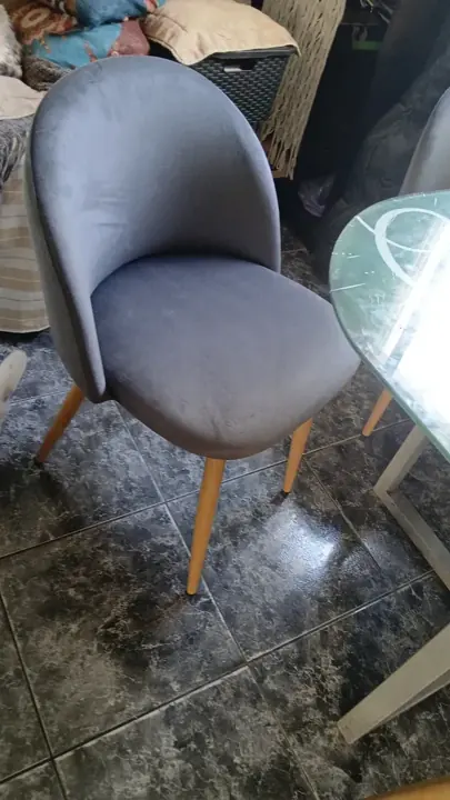 Foto de comprador de Silla Thea Gris Claro Pack x4 4