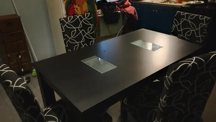 Foto de comprador de Juego de Comedor Mesa Fija + 4 Sillas Vestidas en Chenille 1