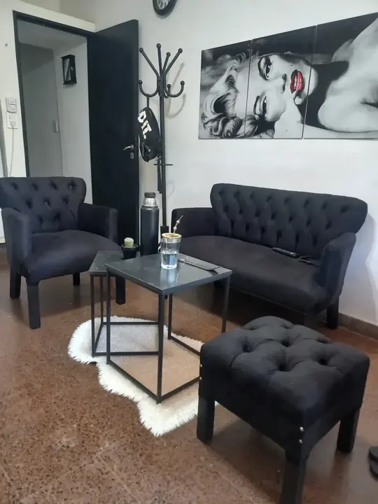 Foto de comprador de Sillon de 2 Cuerpos con Apoyabrazos de Madera para Living 2