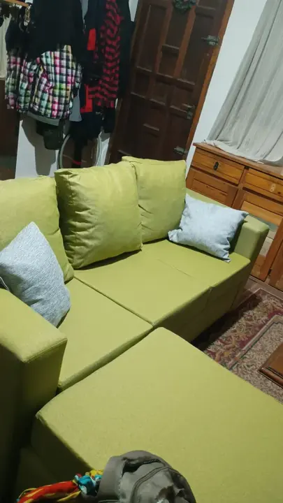 Foto de comprador de Sillon de 3 Cuerpos con Camastro y 2 Puff en Chenille 1