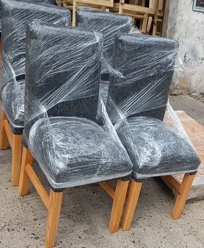 Silla Chenille Cima Muebles — detalle tapizado y estructura madera