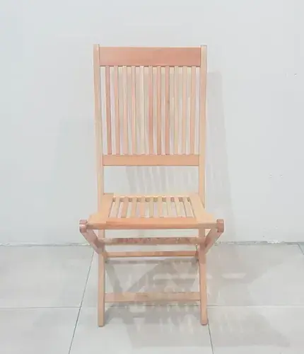 Silla plegable eucalipto vista lateral abierta
