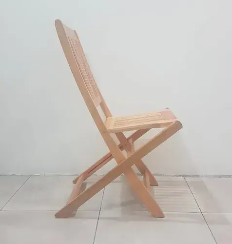 Silla plegable eucalipto en galería exterior