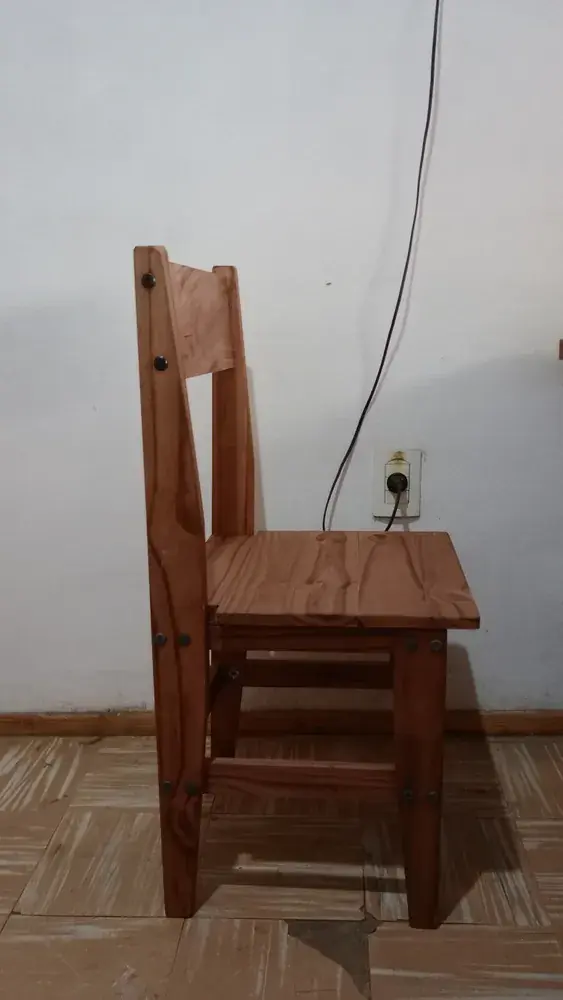 Silla Sajo Ñandú C en ambiente comedor