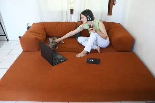 Sillon cama Teddy — detalle de pana antimancha